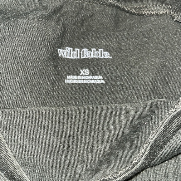 4pc crop top green pink and white - Picture 5 of 9